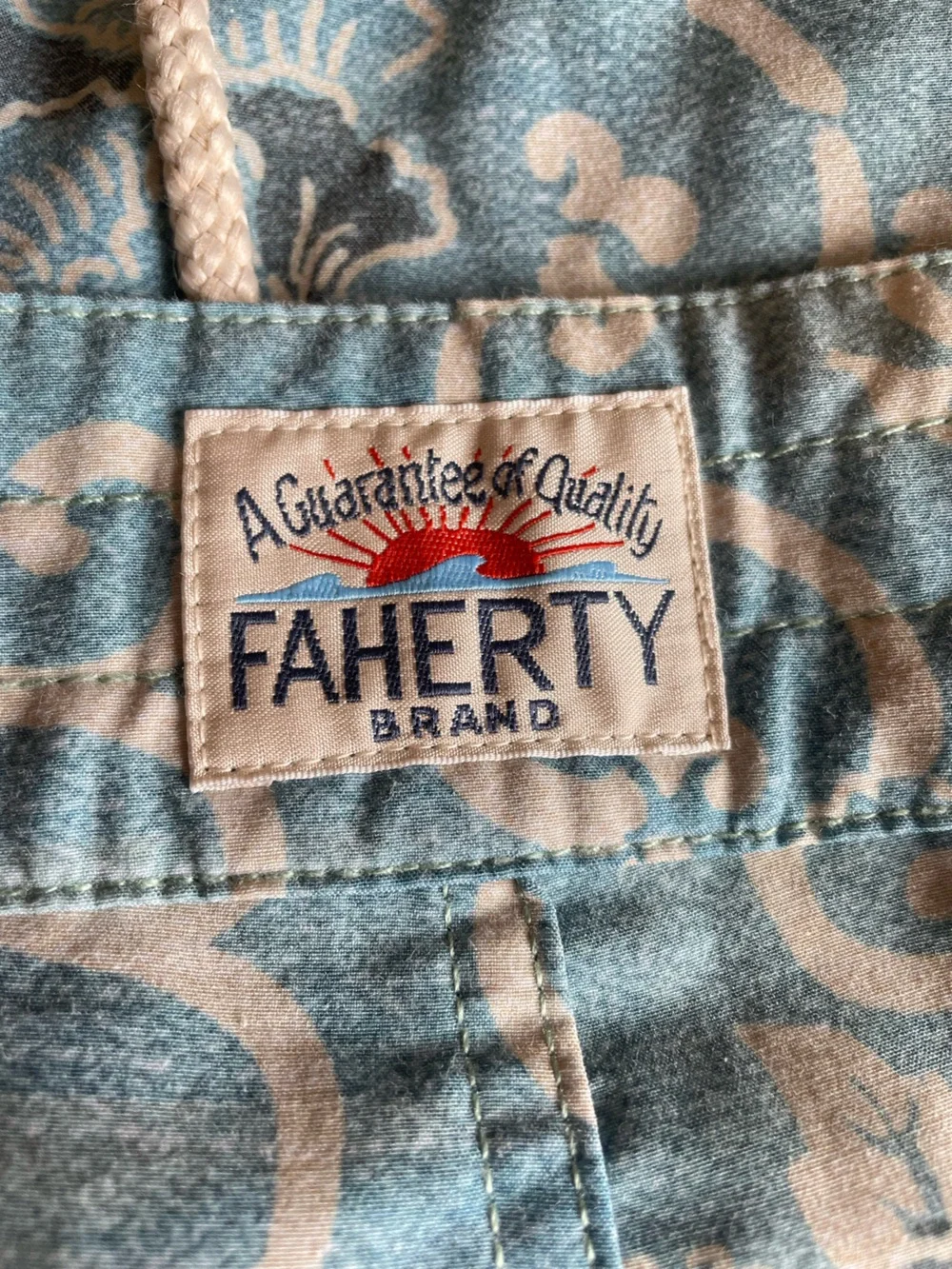 Faherty Board Shorts Swim Trunks Men's Size 36 Indigo Blossom Batik Print